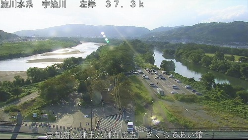 1608 開いた混んだ.jpg